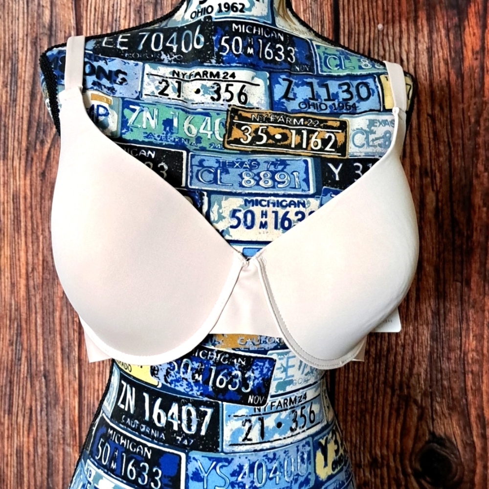 T-shirt bra 44D